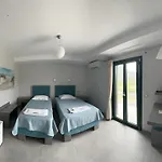Hotel Odyssion 3*